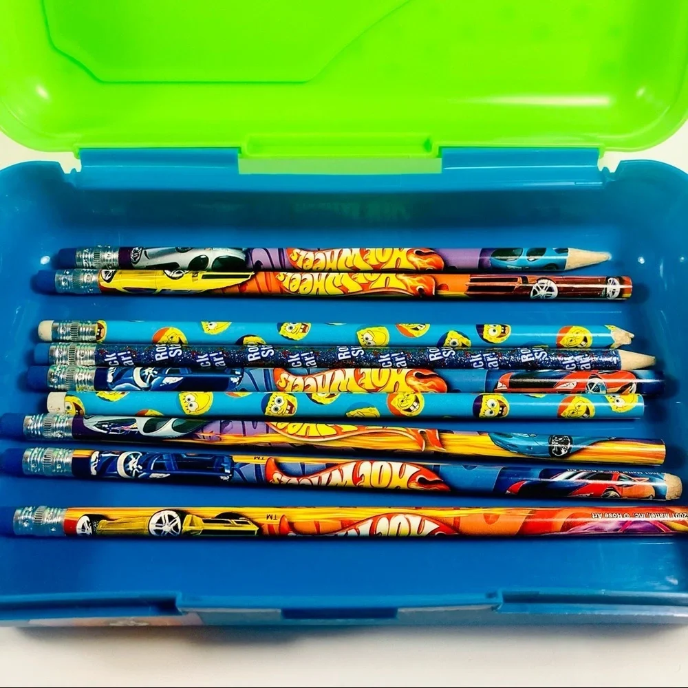 Vintage Looney Tunes Skateboard Taz Pencil Box & Bonus Hot Wheels Pencils + More